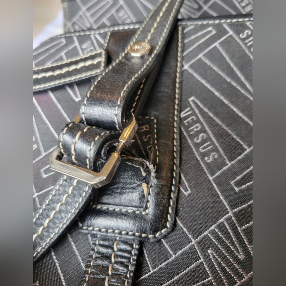 Versus Versace bag - Picture 6 of 16